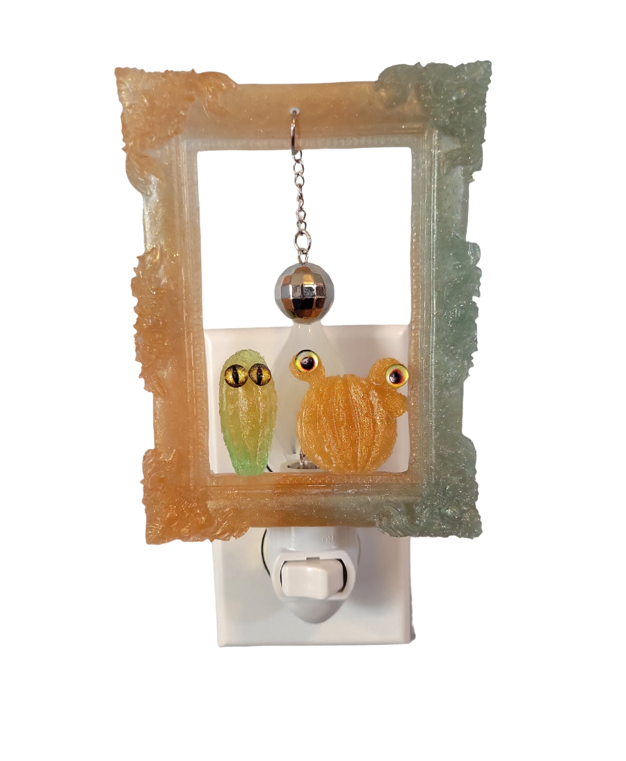 Desert disco (Googly eye night light)