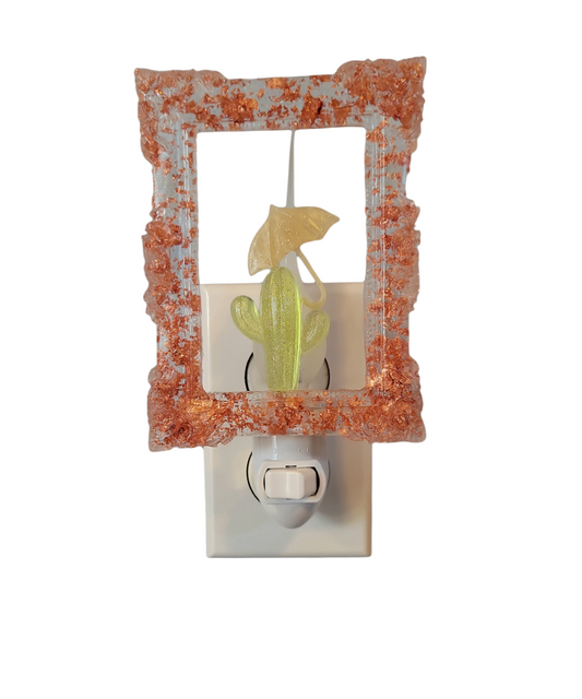 Cactus with umbrella (Night light)