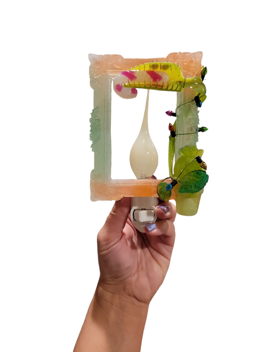 Carnivorous plant (night light) #2