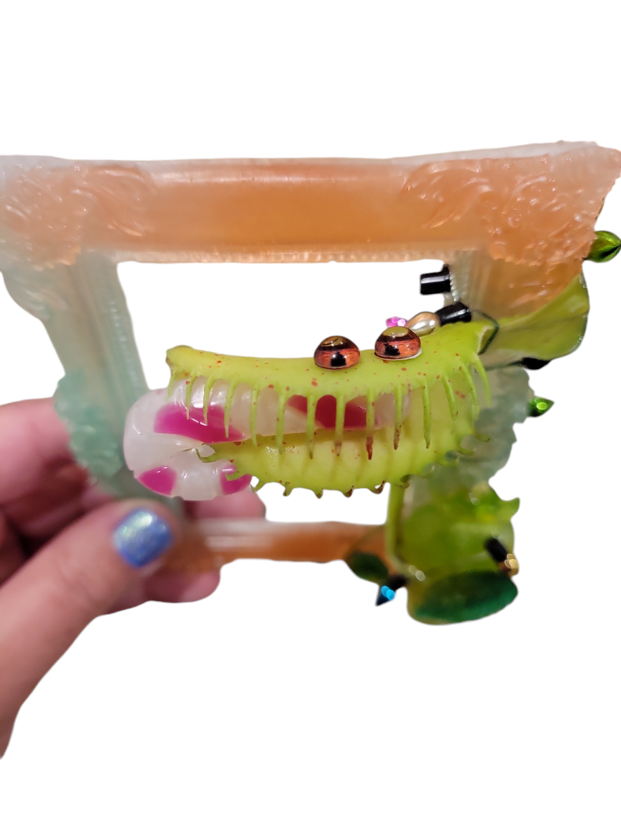 Carnivorous plant (night light) #2