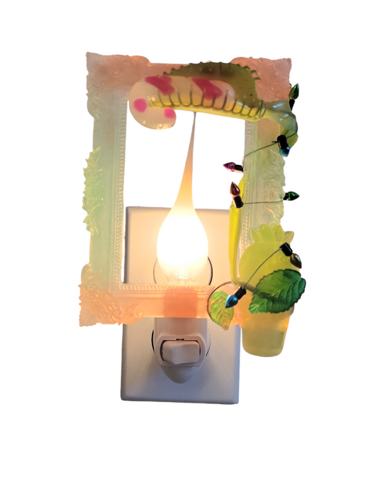 Carnivorous plant (night light) #2