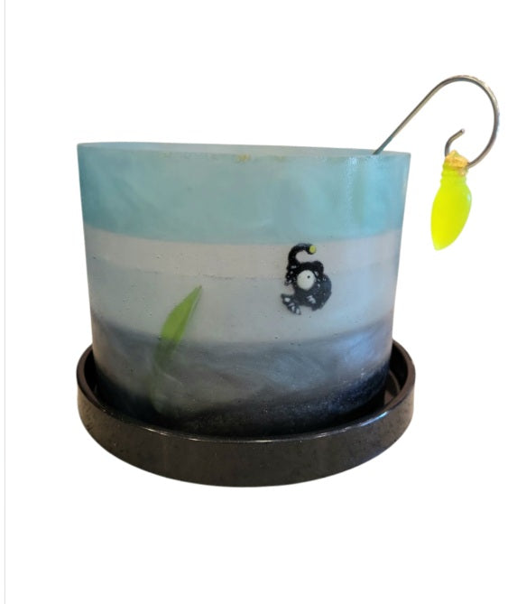 Angler fish bundle (pot, tray & plant stake)