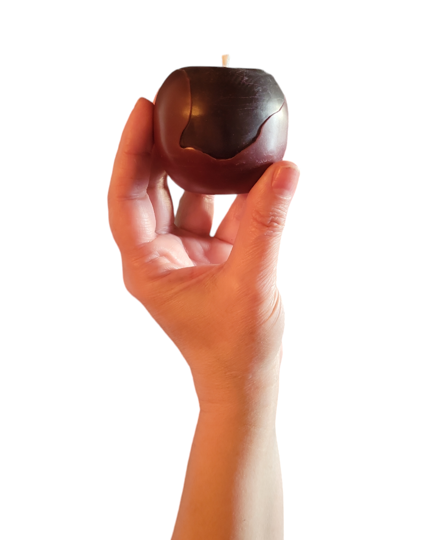 Poison apple candle