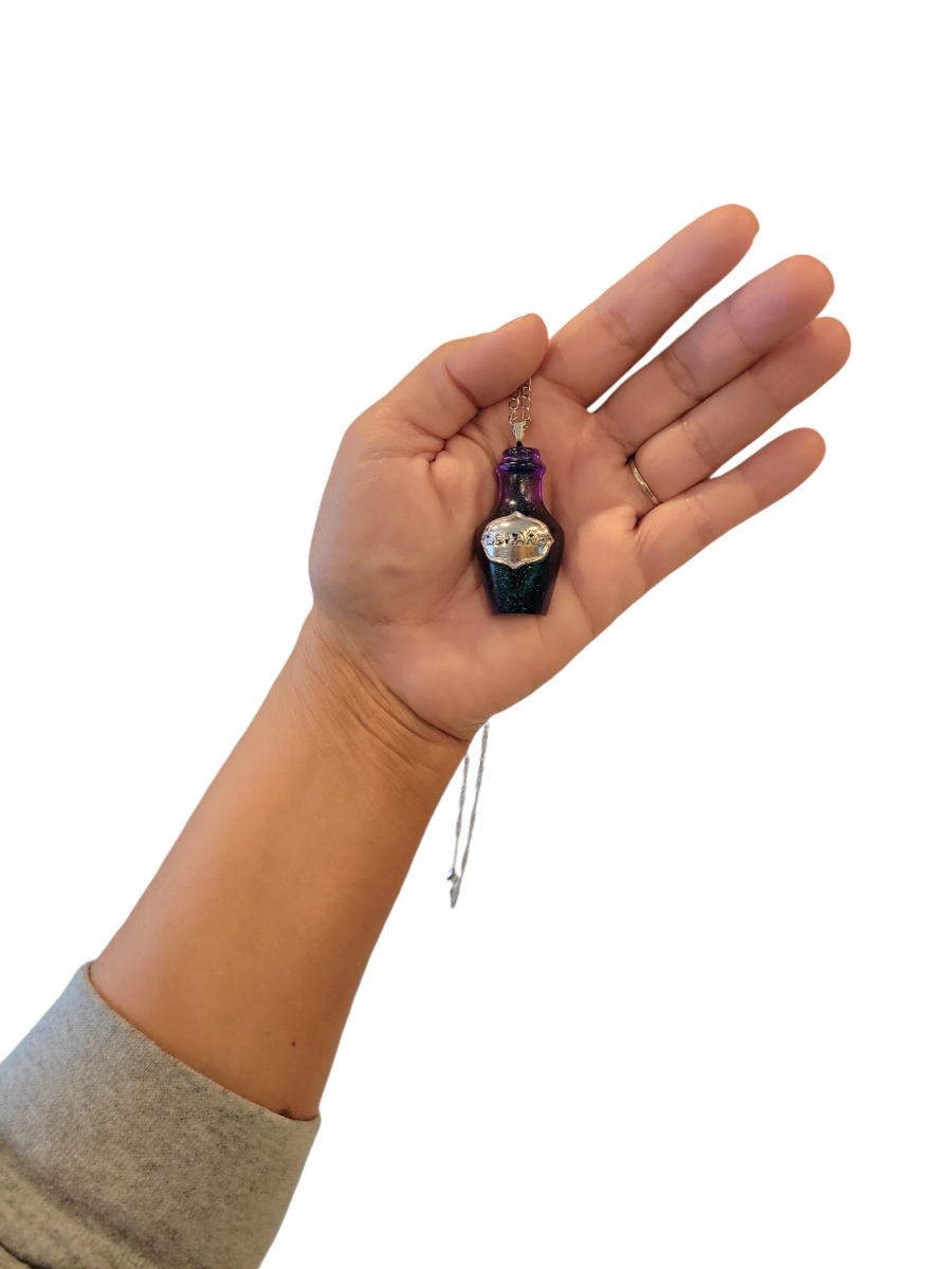 Necklace (Potion bottle)